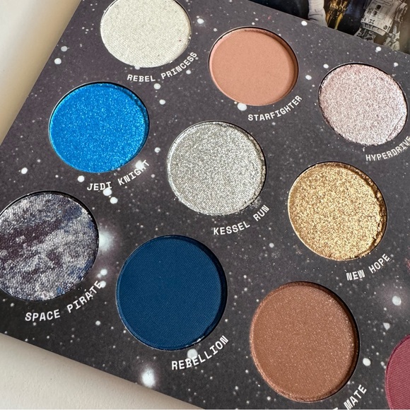 Star Wars eyeshadow palette - Picture 3 of 5